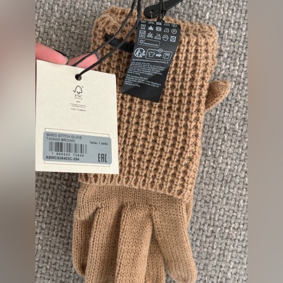 ALLSAINTS Mixed Stitch Wool Gloves – Camel Beige – One Size - Picture 3 of 5